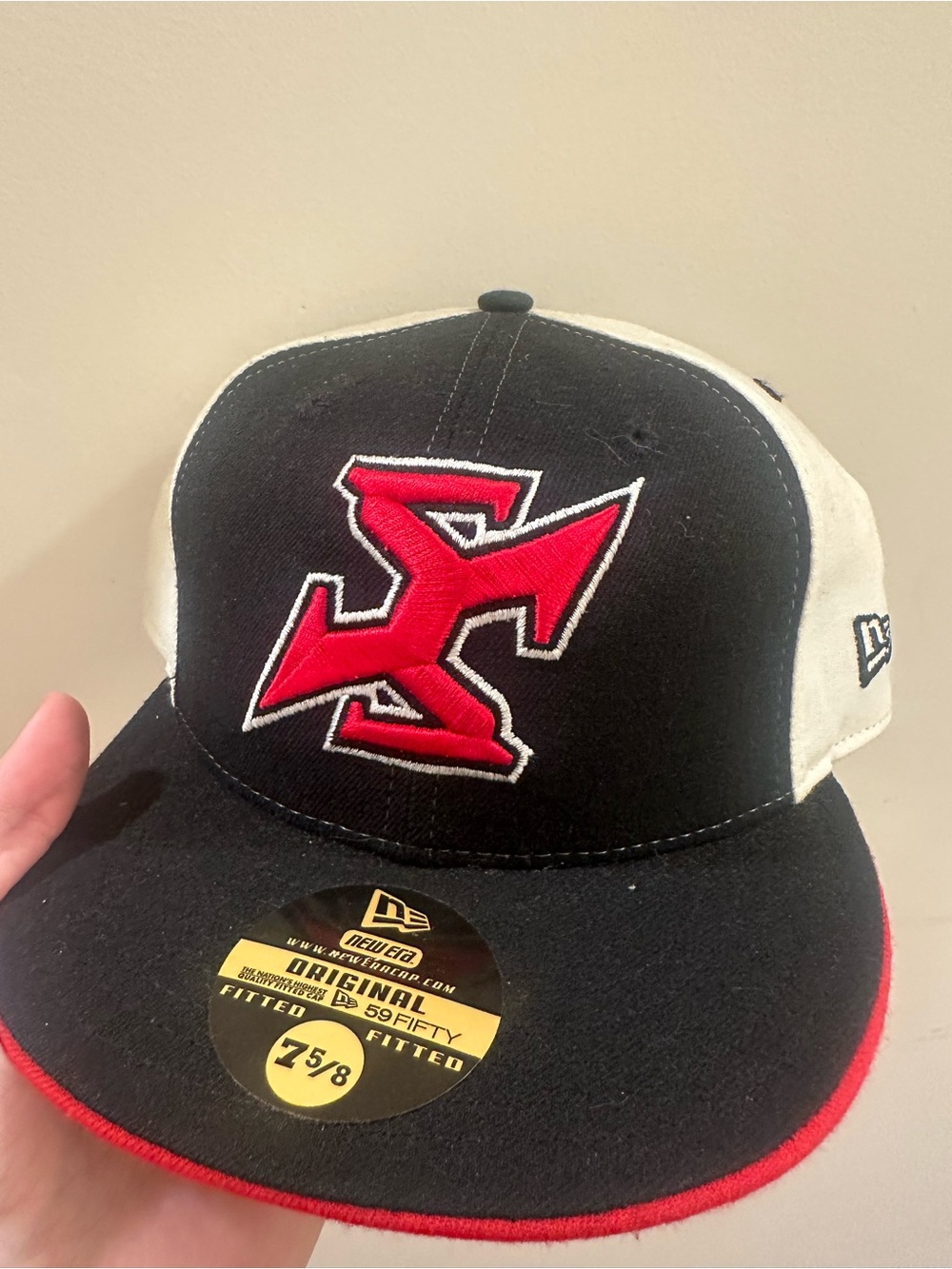 New Era Buffalo sabres vintage Black Fitted Baseball Cap 7 5/8